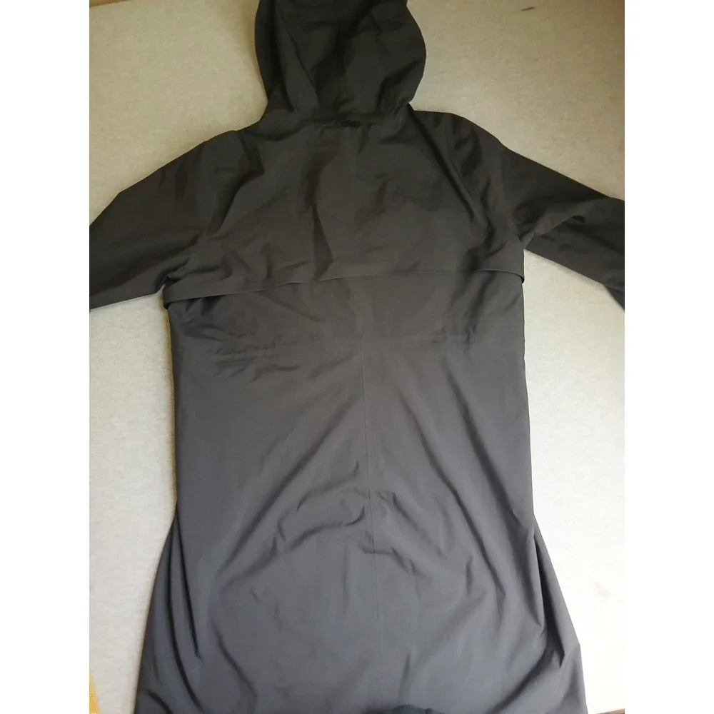 Lululemon Jacket 10 Rain Rebel Hooded Parka Waterproof Outdoor Full Zip Black